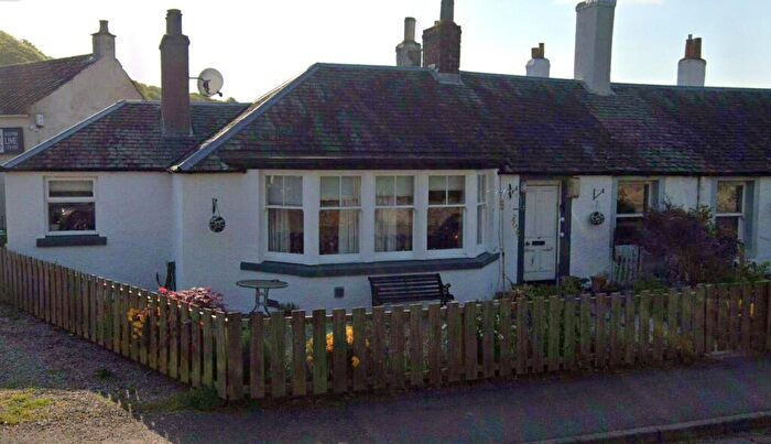 1 Bedroom Garage / Parking To Rent In No North Row, Charlestown, Dunfermline, Fife, KY11