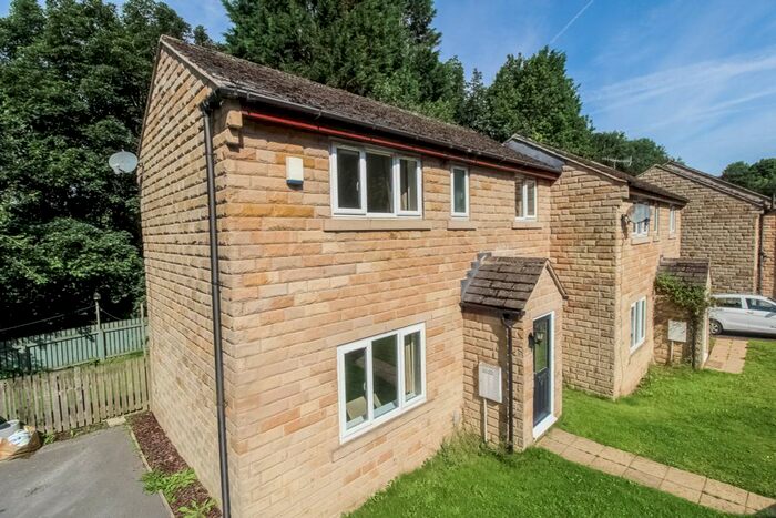 2 Bedroom Semi-Detached House To Rent In Bramble Bank, Holmfirth, HD9