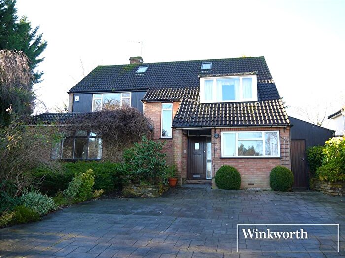 4 Bedroom Detached House To Rent In Links Drive, Elstree, Hertfordshire, WD6