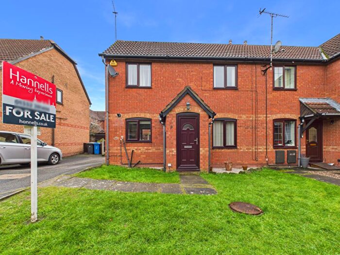 2 Bedroom End Of Terrace House For Sale In Ivybridge Close, Oakwood, DE21