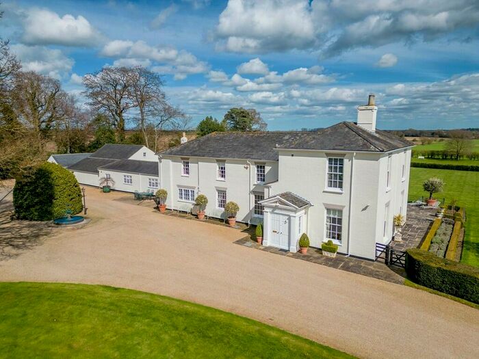 6 Bedroom Detached House For Sale In Longham, NR19