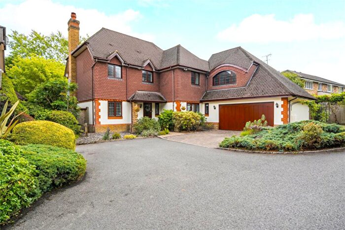 5 Bedroom Detached House For Sale In Fairlawn Park, Horsell, Surrey, GU21