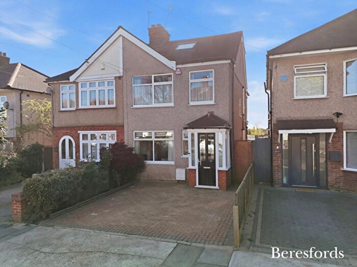 4 Bedroom Semi Detached House For Sale In Ascension Road, Romford, RM5