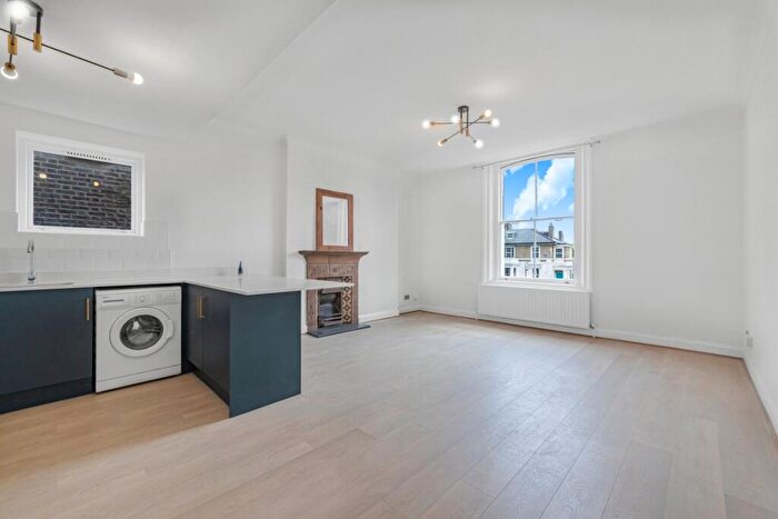 1 Bedroom Flat To Rent In Shooters Hill Road, Blackheath, SE3