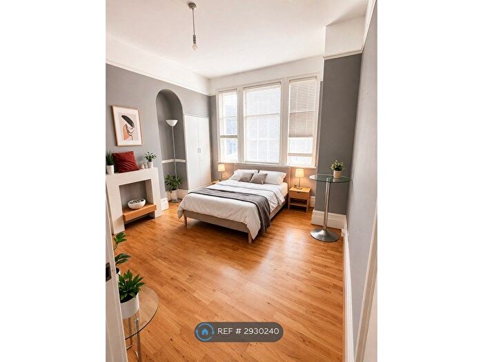 3 Bedroom Detached House To Rent In Tottenhall Road, London, N13