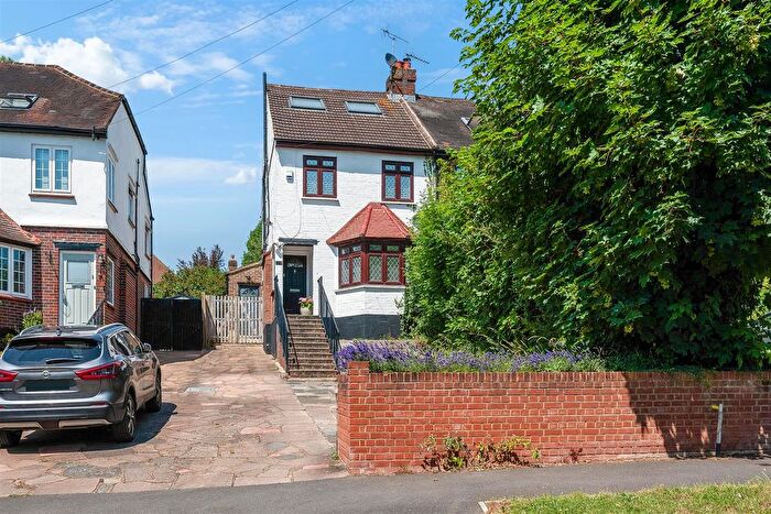 5 Bedroom Semi-Detached House For Sale In Warren Road, Banstead, SM7