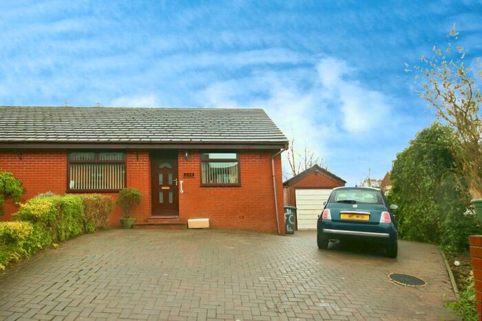 2 Bedroom Bungalow To Rent In French Close, Blackburn, BB2