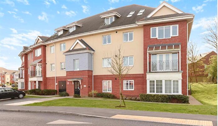1 Bedroom Flat To Rent In Flowers Avenue, Ruislip, HA4