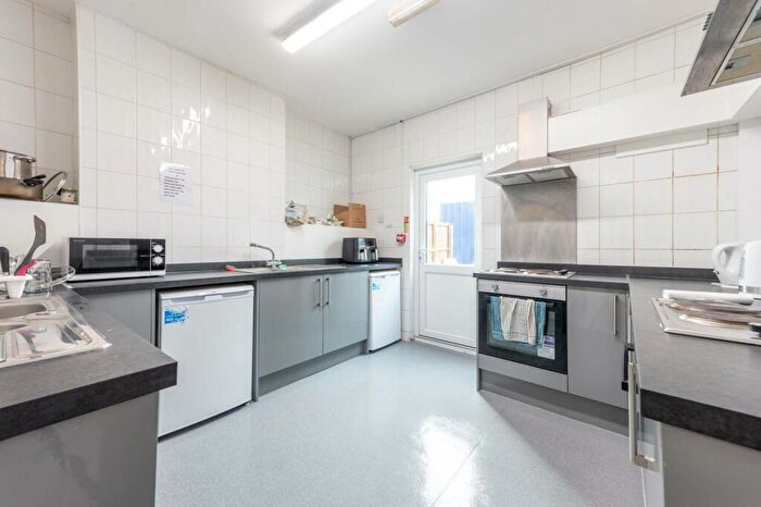 Studio To Rent In London Road, Wembley, HA9