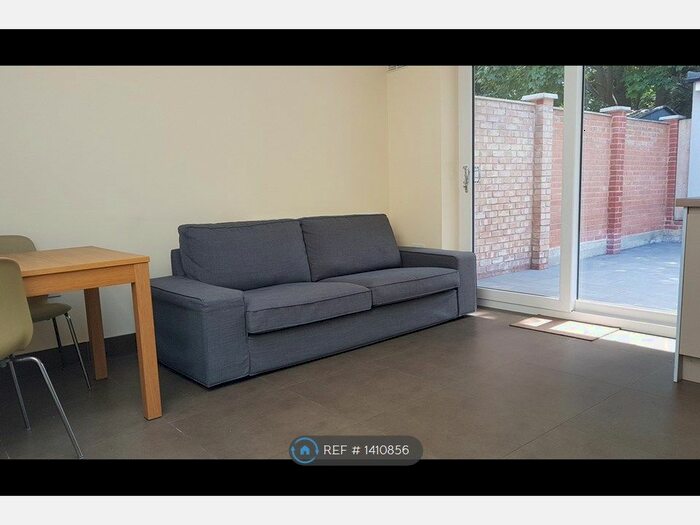 2 Bedroom Flat To Rent In London, London, SW4