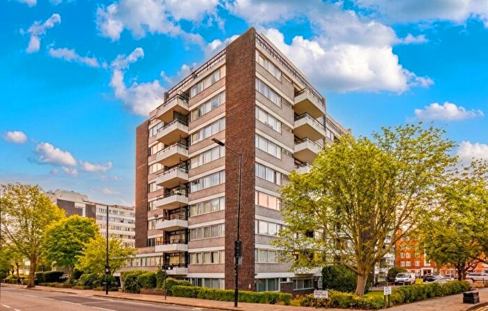 3 Bedroom Flat For Sale In Avenue Road, St Johns Wood, London, NW8