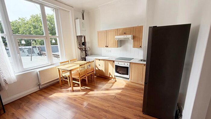 1 Bedroom Flat To Rent In Mare St, Hackney Central, E8