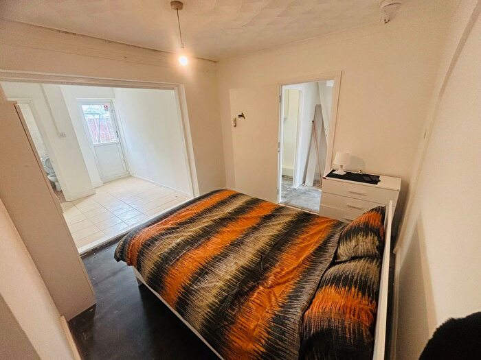 1 Bedroom Flat To Rent In Little Russia, Tottenham, N18
