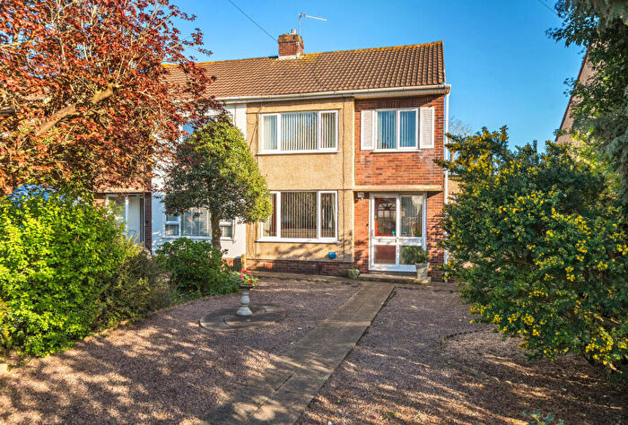 4 Bedroom Semi Detached House For Sale In Badminton Road, Coalpit Heath, Bristol, BS36