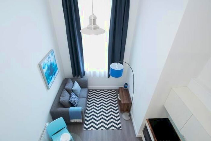 1 Bedroom Flat To Rent In St. Johns Road, Leeds, LS3