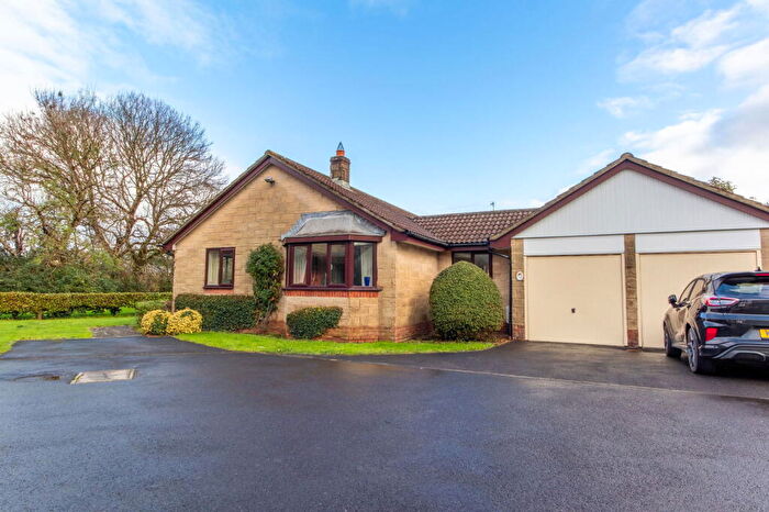 4 Bedroom Detached Bungalow For Sale In Birch Drive, Langford, BS40