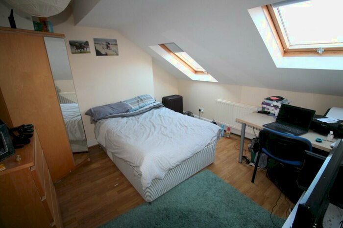 6 Bedroom Terraced House To Rent In Dinsdale Road, Newcastle Upon Tyne, NE2