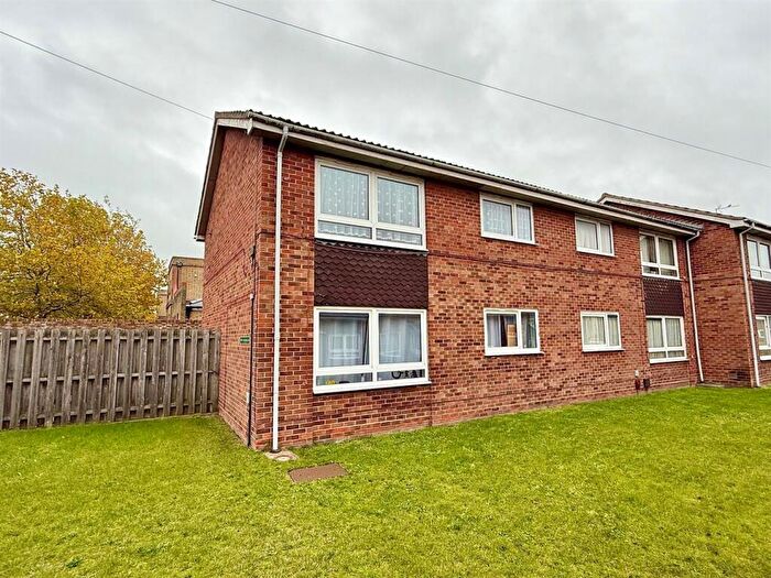 1 Bedroom Flat For Sale In Admiralty Road, Great Yarmouth, NR30