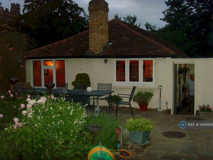 Studio To Rent In Glebe House, Farningham, DA4