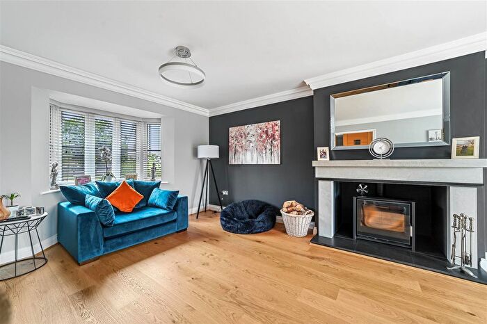 4 Bedroom Detached House For Sale In Glebe Place, Tendring, Clacton-On-Sea, CO16