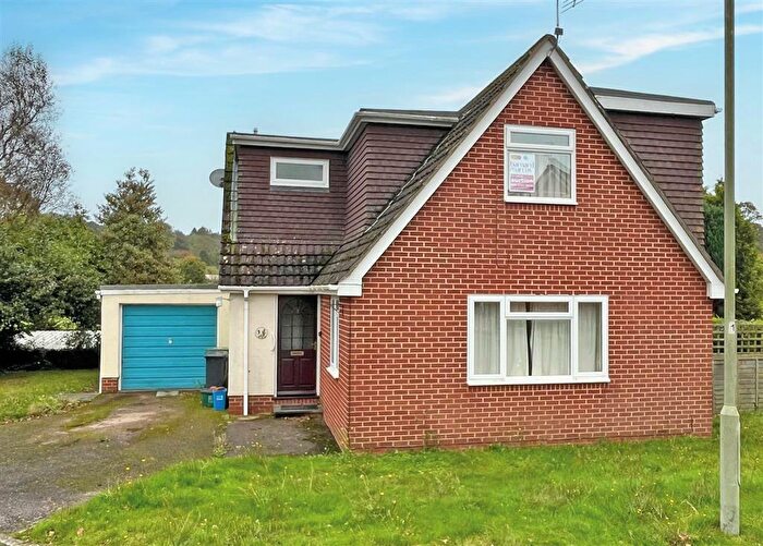 3 Bedroom Detached House For Sale In Orchard Close, Newton Poppleford, Sidmouth, EX10