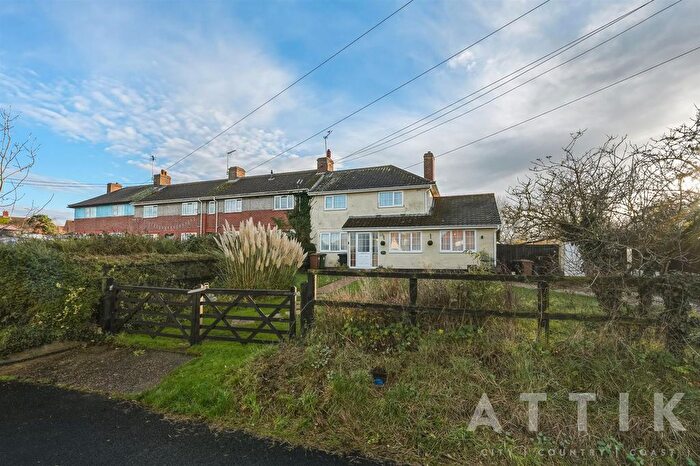 3 Bedroom End Terrace House For Sale In Old Station Road, Halesworth, IP19
