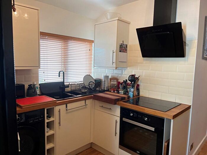 1 Bedroom Apartment To Rent In Moorland Road, Weston-super-Mare, BS23