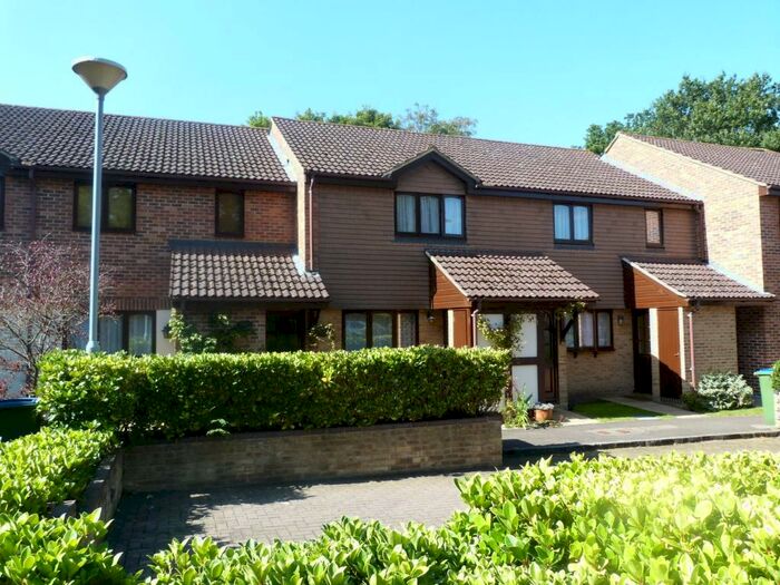 1 Bedroom Maisonette To Rent In Heathbridge, Brooklands Road, Weybridge, KT13