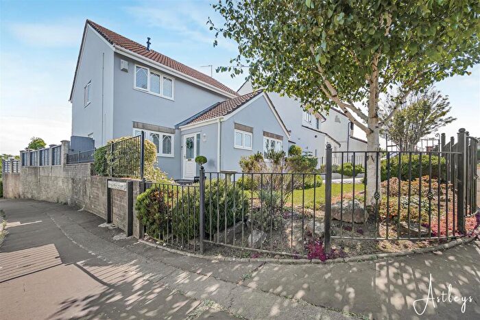 4 Bedroom Detached House For Sale In Highmead Avenue, Newton, Swansea, SA3