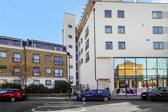 1 Bedroom Flat For Sale In Uxbridge Road, London, W13