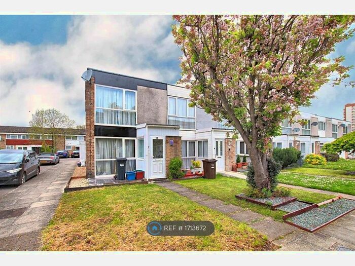 2 Bedroom End Of Terrace House To Rent In Wheatlands, Hounslow, TW5