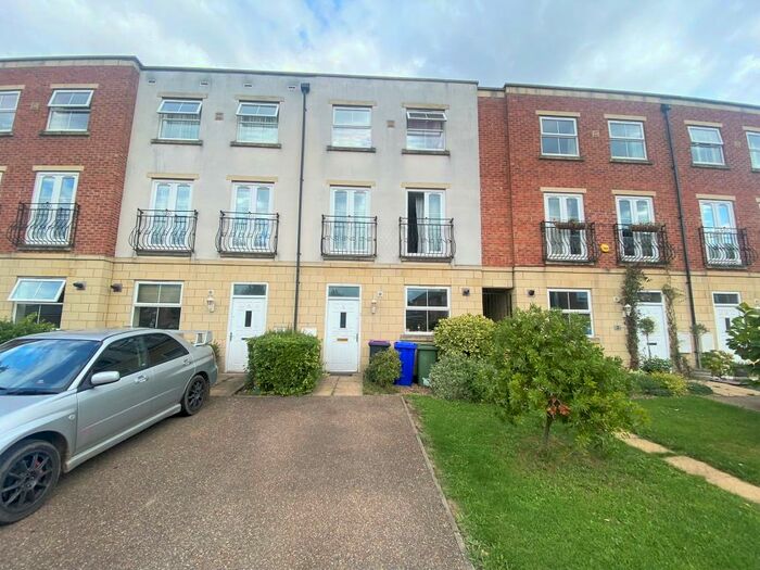 4 Bedroom Town House To Rent In Morton Terrace, Haven Village, Boston, PE21