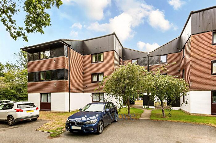 Studio For Sale In Camelot Court, Crawley, RH11