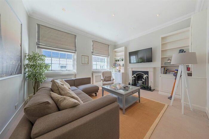 3 Bedroom Mews House To Rent In Queen's Gate Place Mews, London, SW7