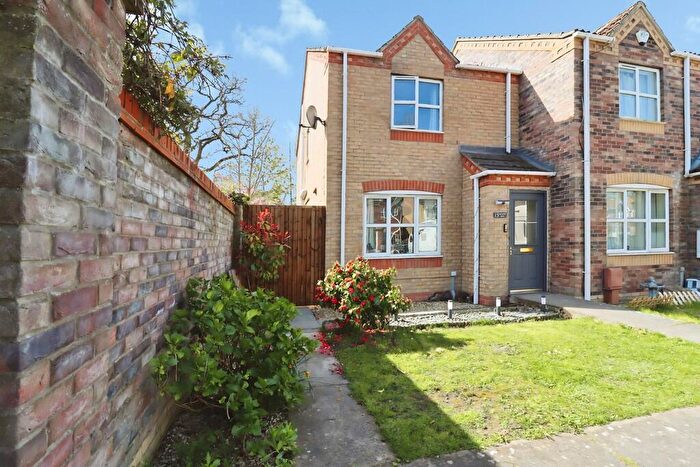 2 Bedroom End Of Terrace House For Sale In Lancaster Drive, Market Rasen, LN8