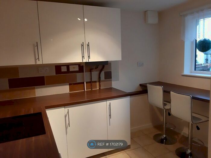 2 Bedroom Flat To Rent In Manorsfield Road, Bicester, OX26