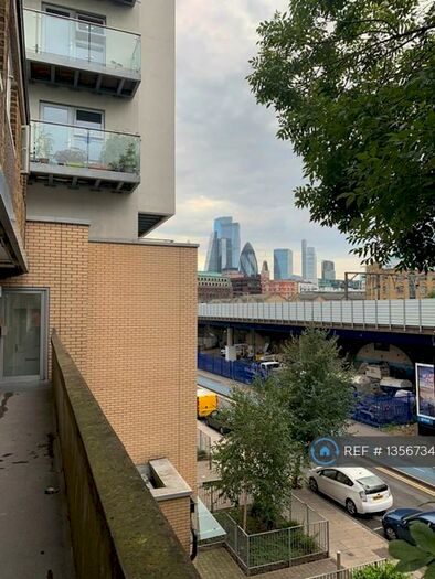 3 Bedroom Maisonette To Rent In Beadnell Court, London, E1