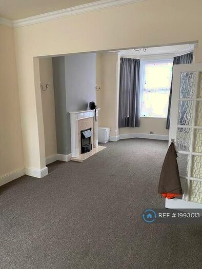 3 Bedroom Terraced House To Rent In Woolmer Road, Nottingham, NG2