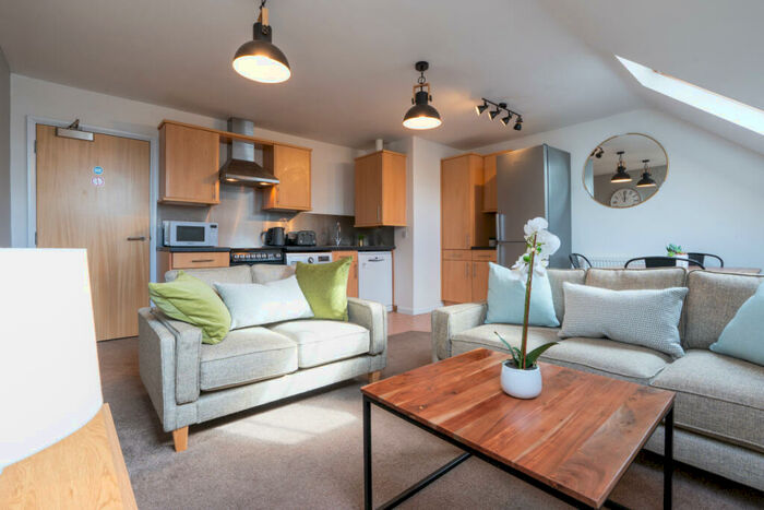 4 Bedroom Flat To Rent In Prince Of Wales Road, Exeter, EX4