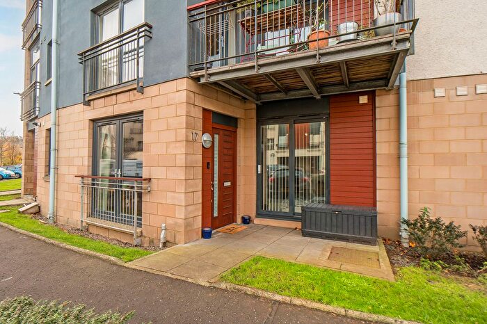 1 Bedroom Flat For Sale In East Pilton Farm Crescent, Edinburgh, EH5