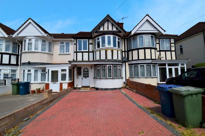 3 Bedroom Terraced House To Rent In Warden Avenue, Harrow, Greater London, HA2