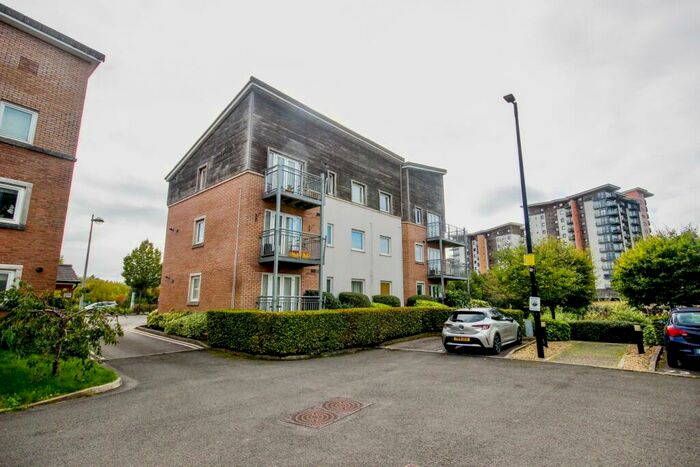 2 Bedroom Apartment To Rent In Burford Gardens, Cardiff, CF11