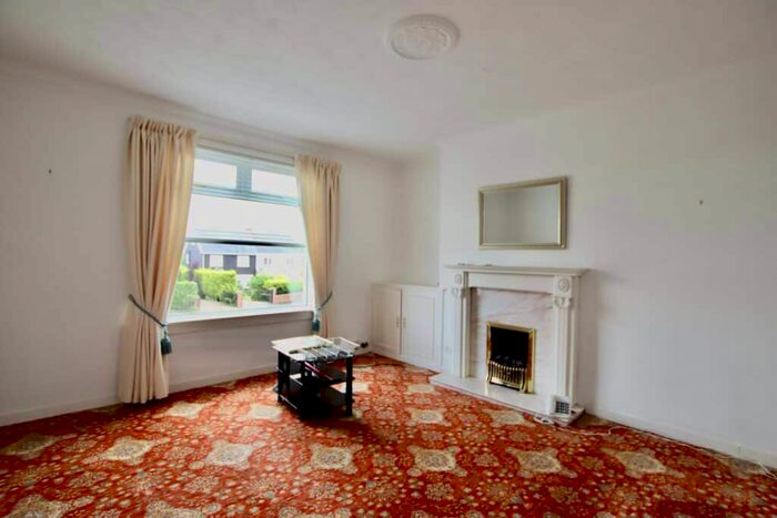 2 Bedroom Flat For Sale In Colliertree Road, Clarkston, Airdrie, ML6