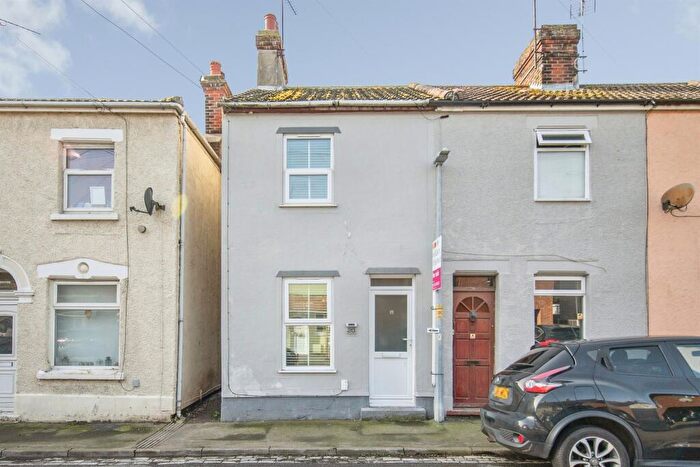 2 Bedroom End Of Terrace House For Sale In Parkeston Road, Parkeston, Harwich, CO12