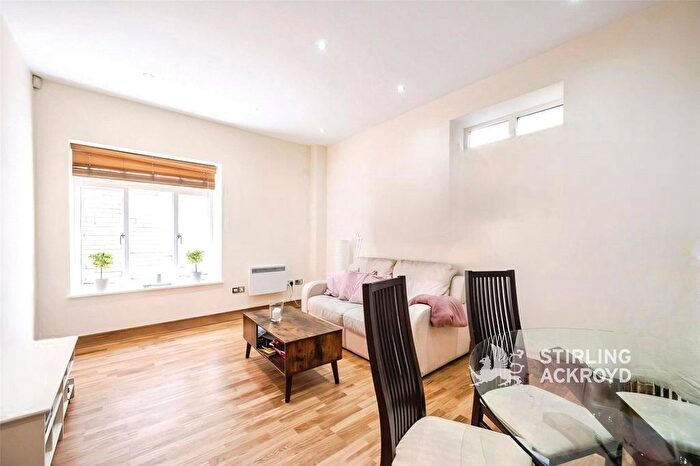 2 Bedroom Flat To Rent In Marylebone Road, London, NW1
