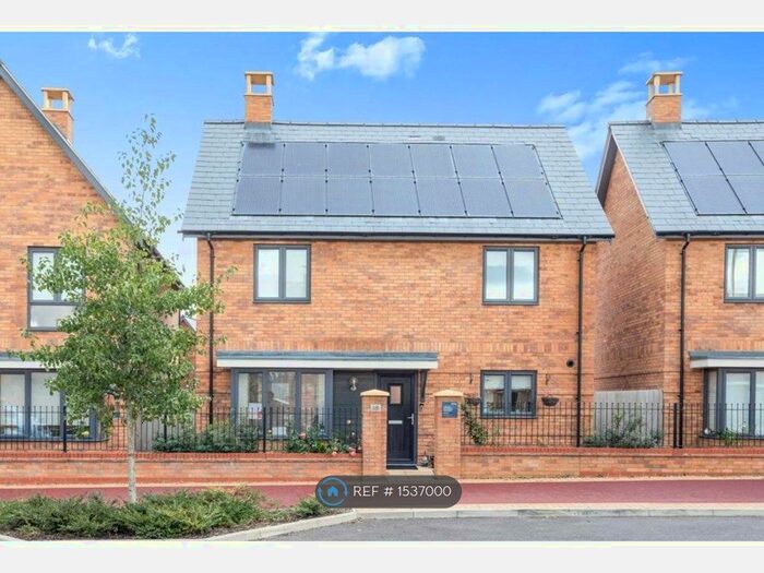 3 Bedroom Detached House To Rent In Longhorn Drive, Whitehouse, Milton Keynes, MK8