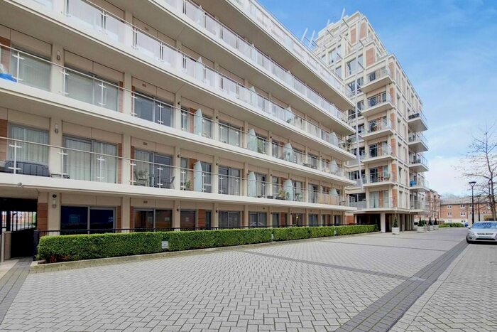 2 Bedroom Flat To Rent In Henry Macaulay Avenue, Kingston, Kingston Upon Thames, KT2