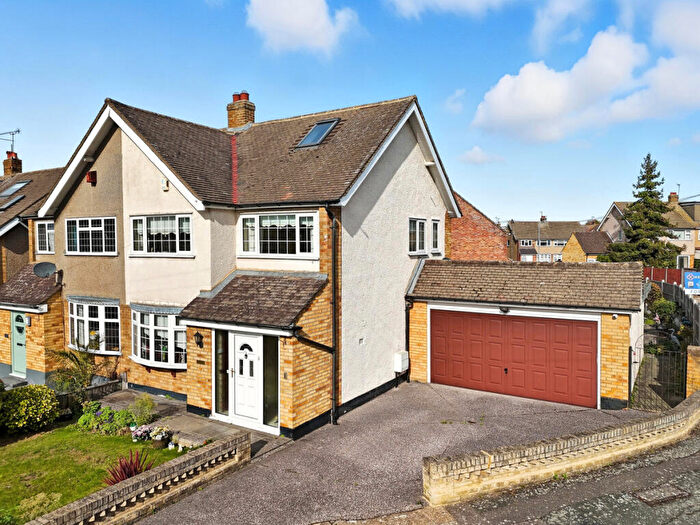 3 Bedroom Semi-Detached House For Sale In Cheshire Close, Hornchurch, RM11