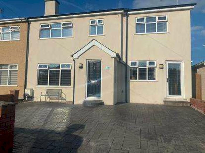 Houses for sale in Caernarfon, Gwynedd