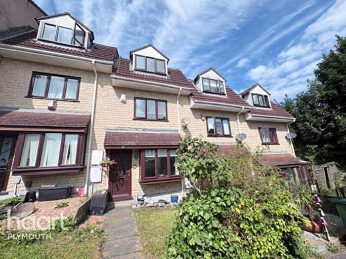 3 Bedroom Terraced House For Sale In Valley View Close, Plymouth, PL3